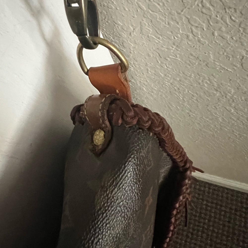 Louis Vuitton Brown Crossbody Bag with Fringe - Picture 11 of 16